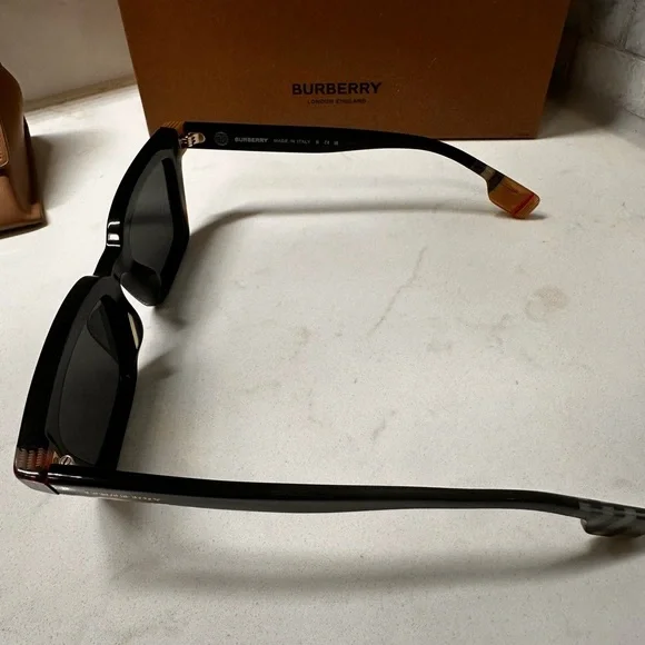 Burberry Tortoise Shell Sunglasses - Picture 5 of 12
